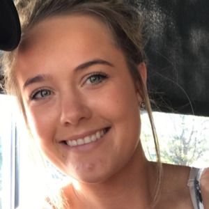 Meet your Posher, Mikayla